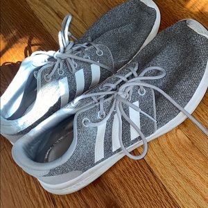 adidas tennis / athletic shoes